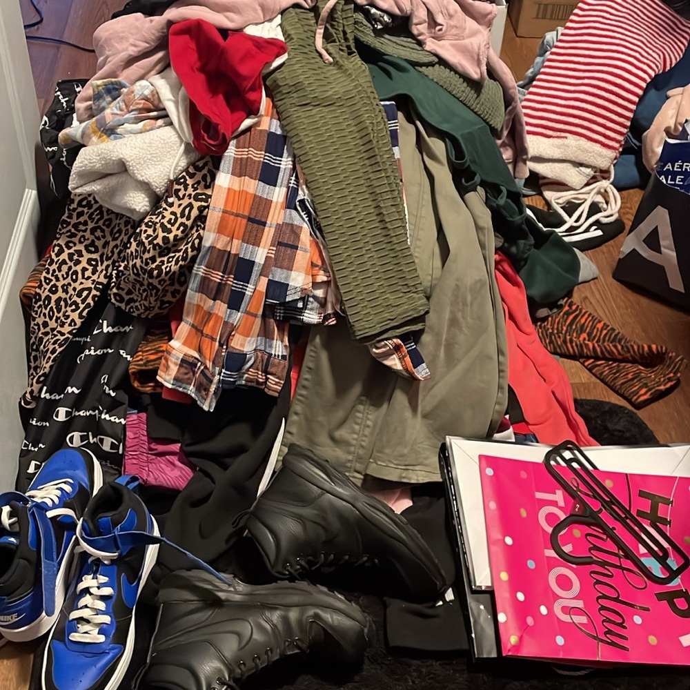 Mixed Clothing and Footwear Collection